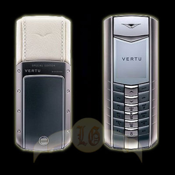 Vertu Ascent White Special Editions