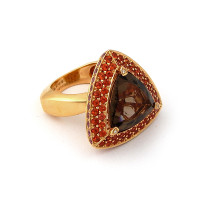 Перстень Mauboussin, золото 750, топаз, сапфіри, діаманти.