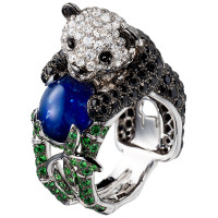 Перстень Boucheron Animals Biladom, біле золото, сапфіри, діаманти, цаворити.