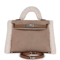 Сумка Hermes KELLY 20 TEDDY SHEARLING VEAU SWIFT ETOUPEPHW Сумка Hermes KELLY 20 TEDDY SHEARLING VEAU SWIFT ETOUPEPHW